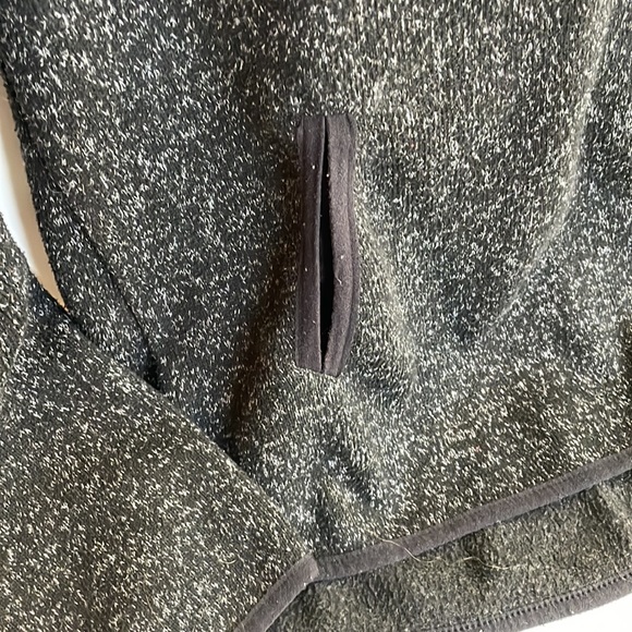 Thread & Supply 3/4 snap fleece hooded pullover size small - Picture 4 of 6